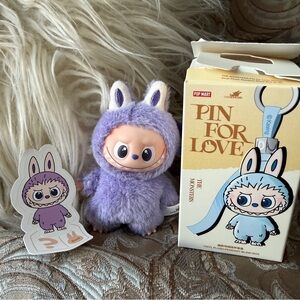 LABUBU “?” Pin for Love